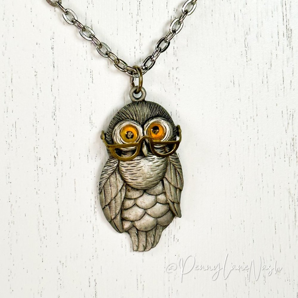 Vintage Owl w/ Glasses & Crazy Orange Eyes Pendant Necklace - Picture 2 of 4